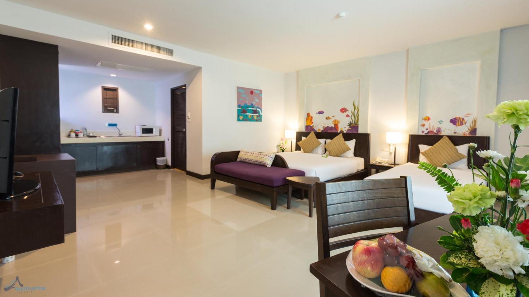 One-Bedroom Family Room