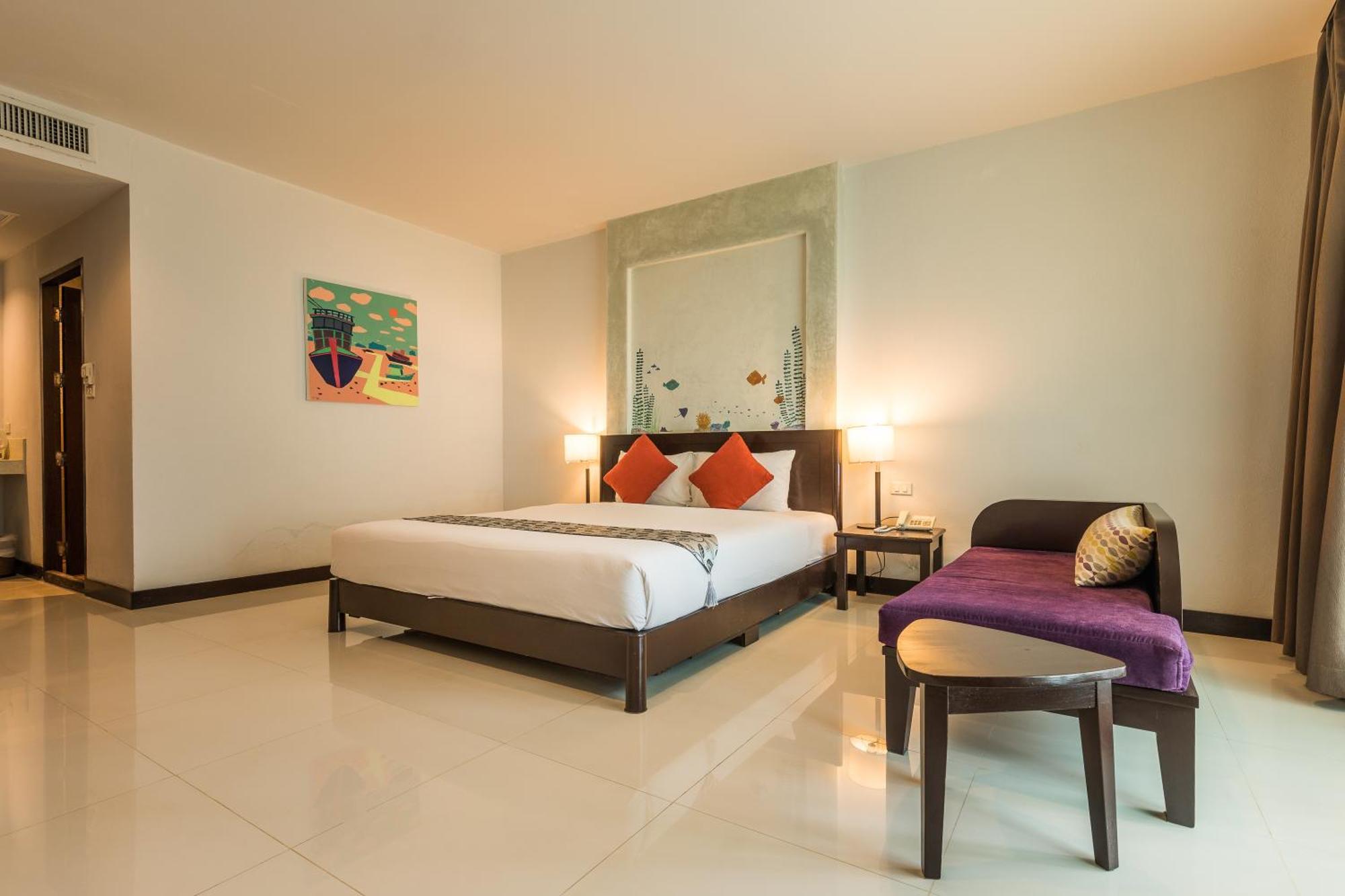 Deluxe Double or Twin Room