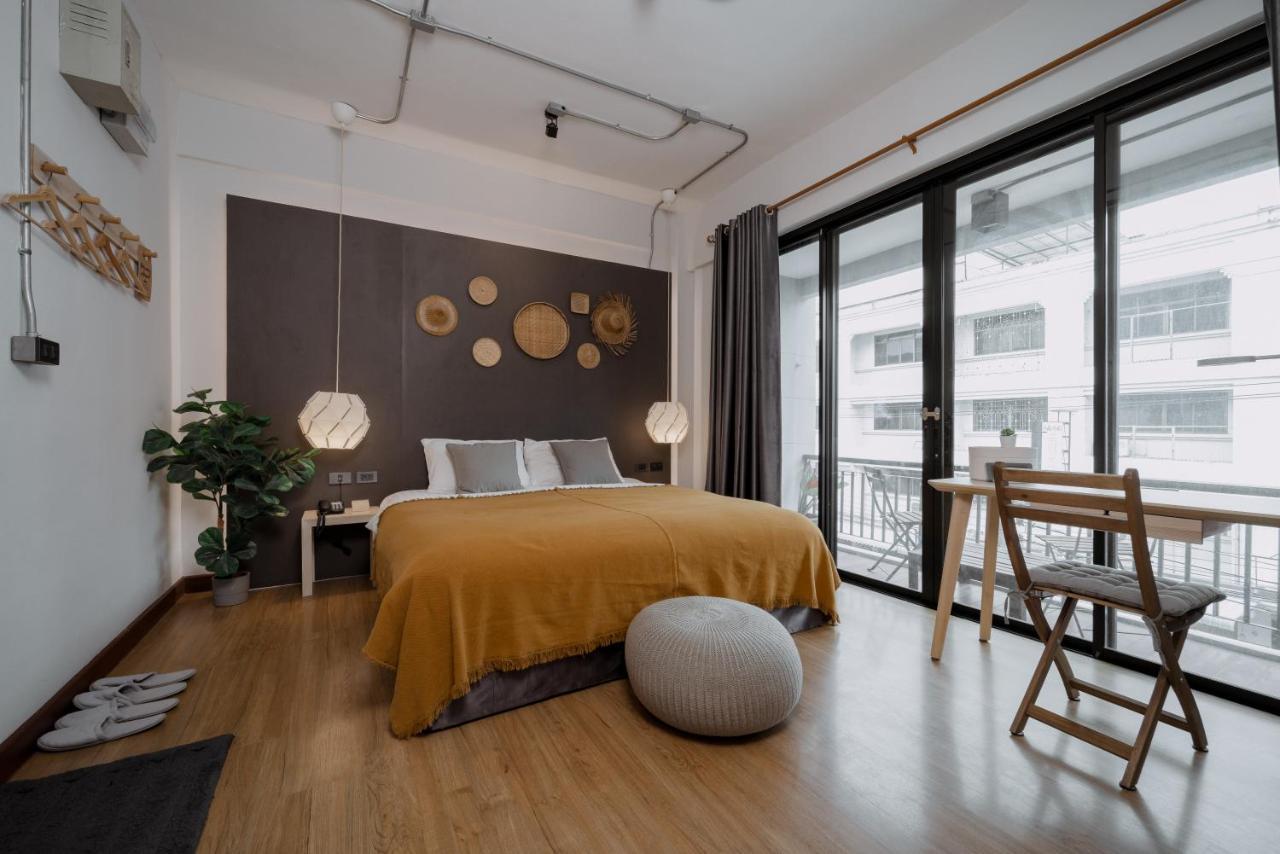 Deluxe Double Room with Balcony,1369545527:JPEG