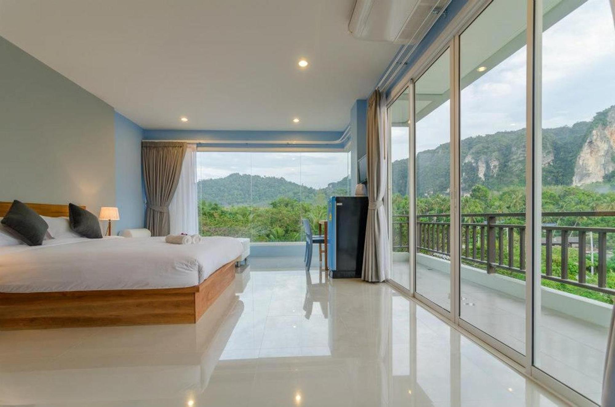Standard Double Room Pool View