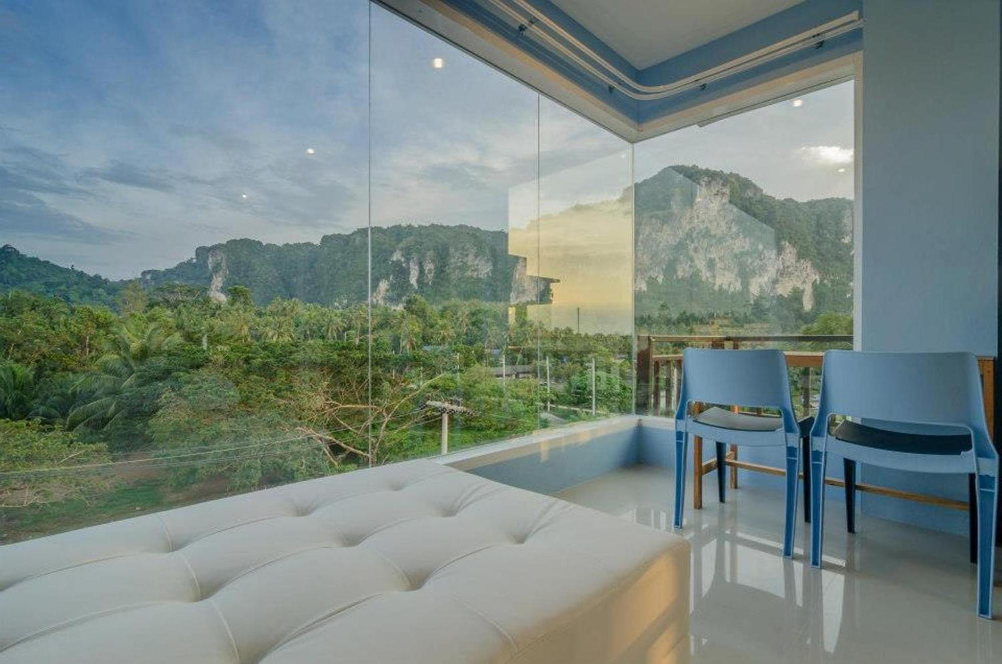 Standard Double Room Pool View