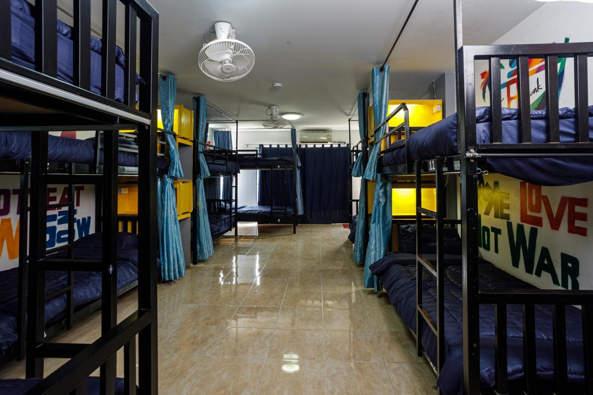 12 Bed Mixed Dormitory room,1698227482:JPEG