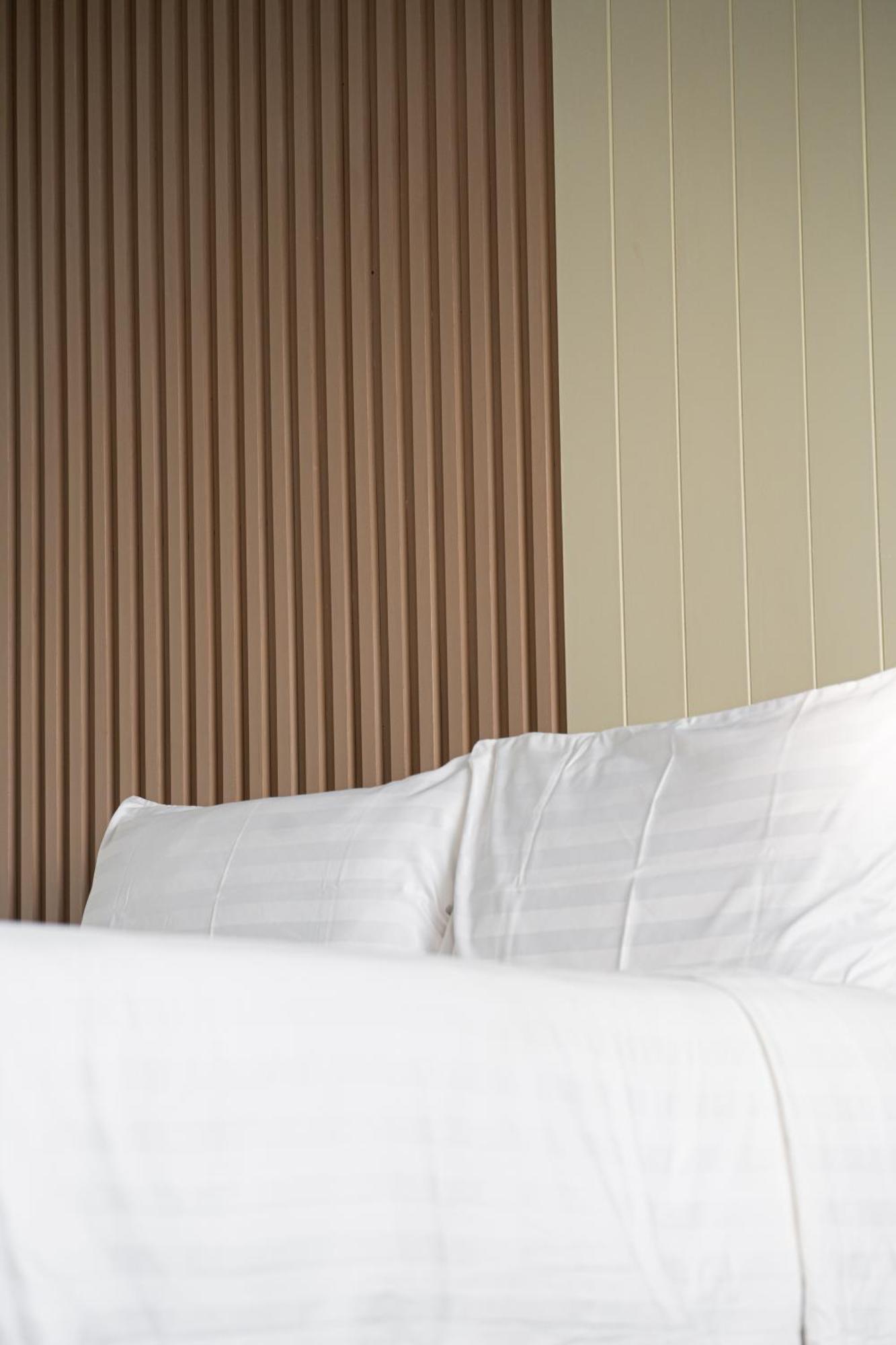 Deluxe tweepersoonskamer met balkon en uitzicht op zee