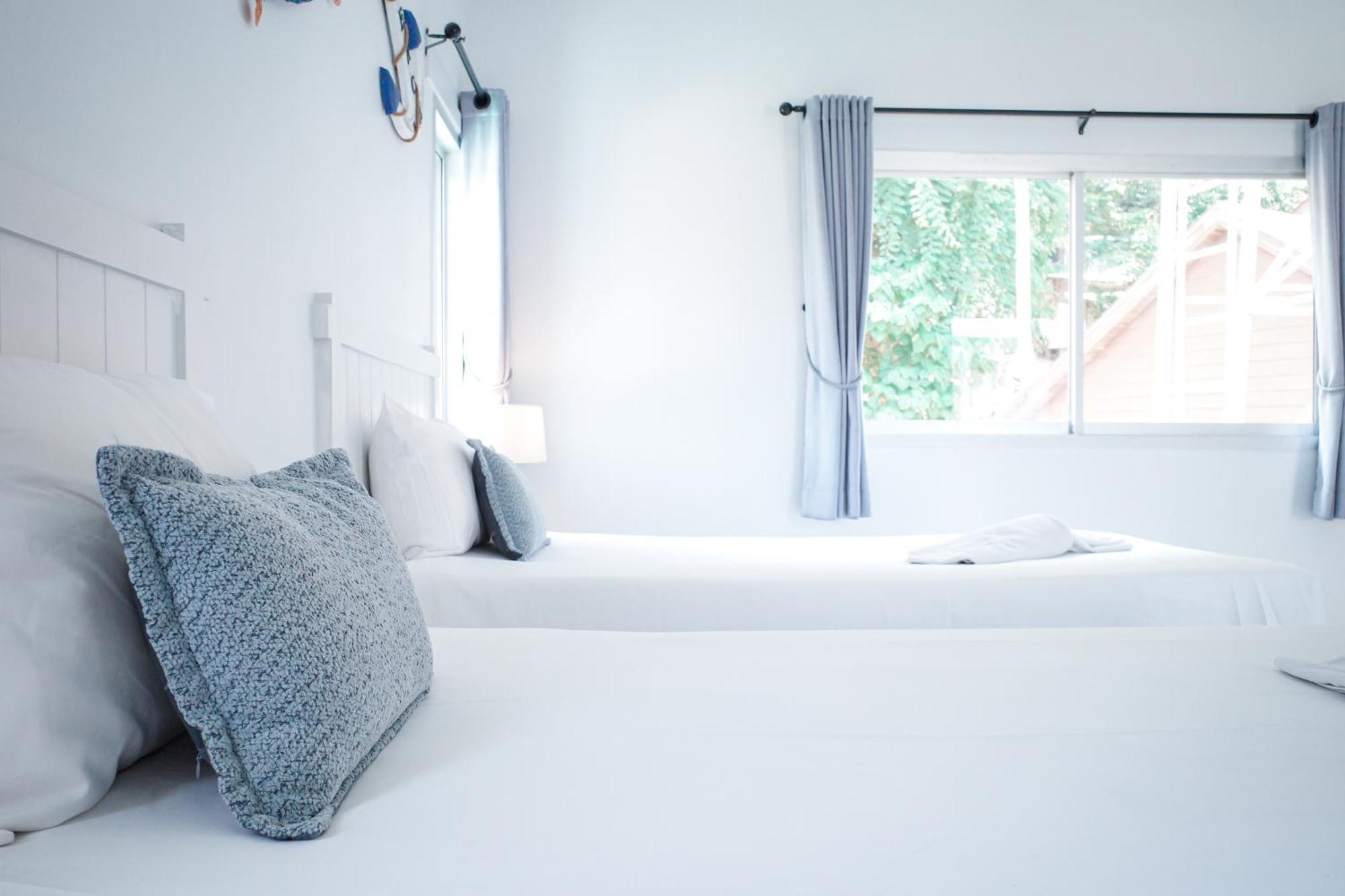 Doppel-/Zweibettzimmer mit eigener Terrasse