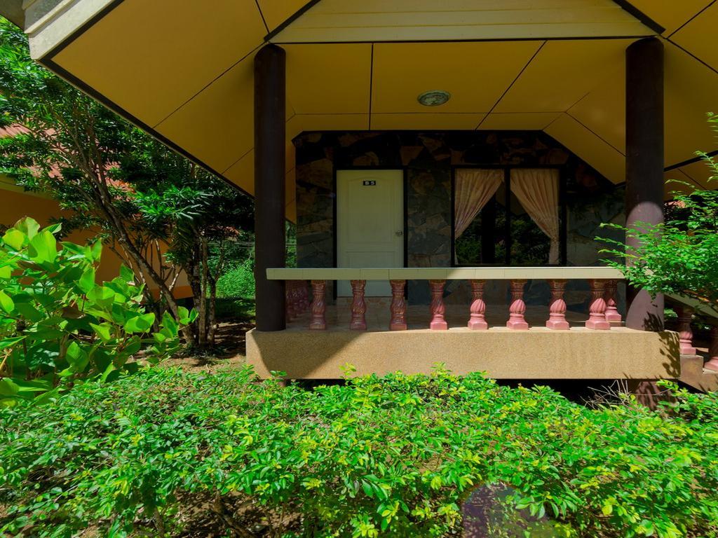 Bungalow with Air Conditioning,342917995:JPEG