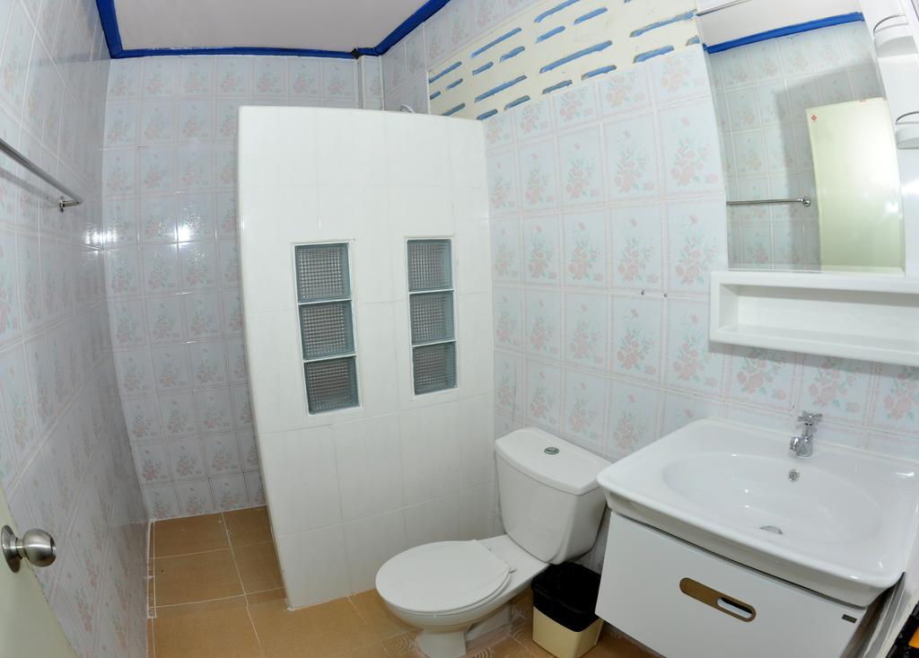 Quarto Triplo com Vista do Jardim