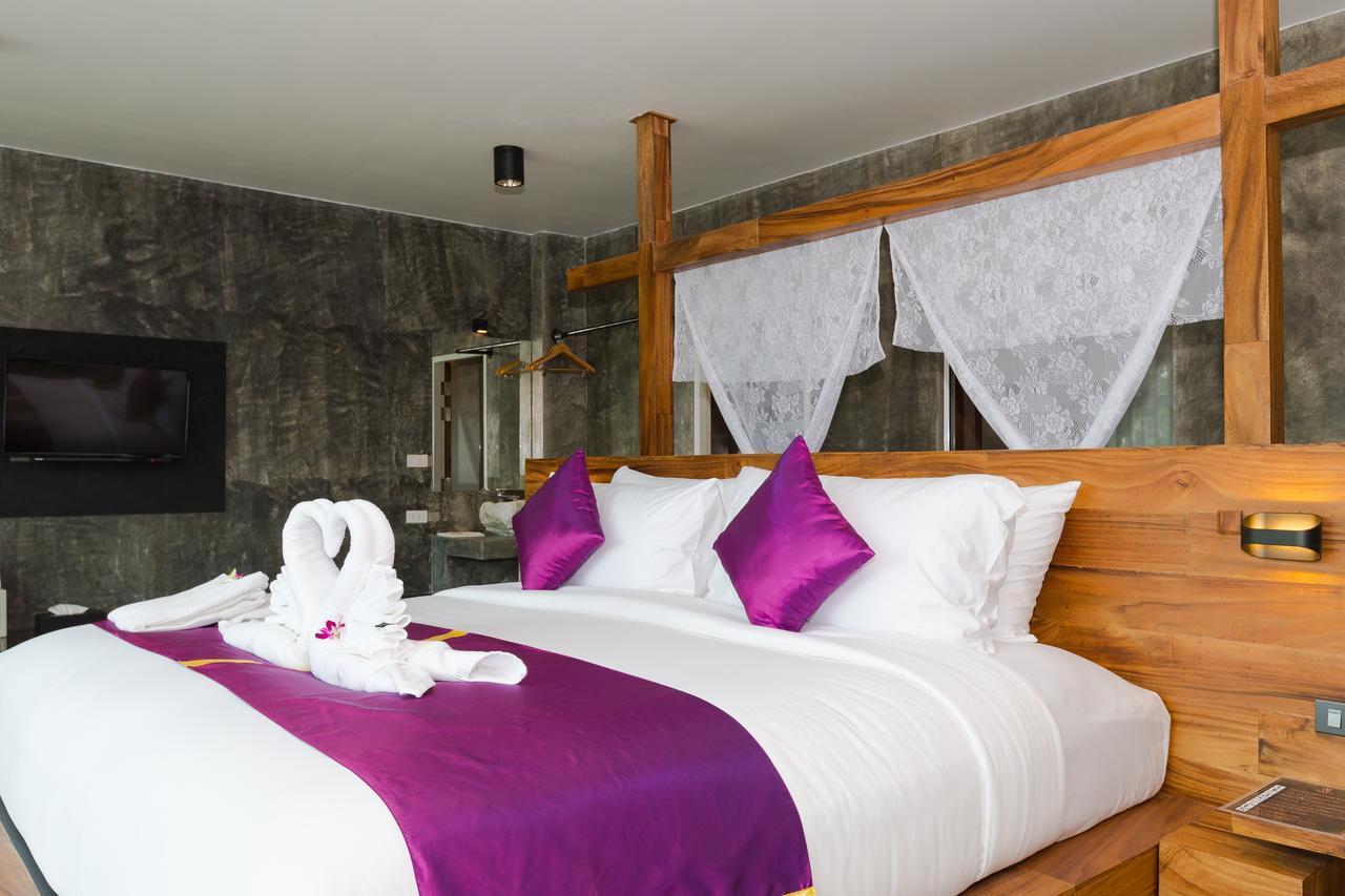 Quarto Grand Deluxe com Cama de Casal ou 2 de Solteiro e Vista do Mar