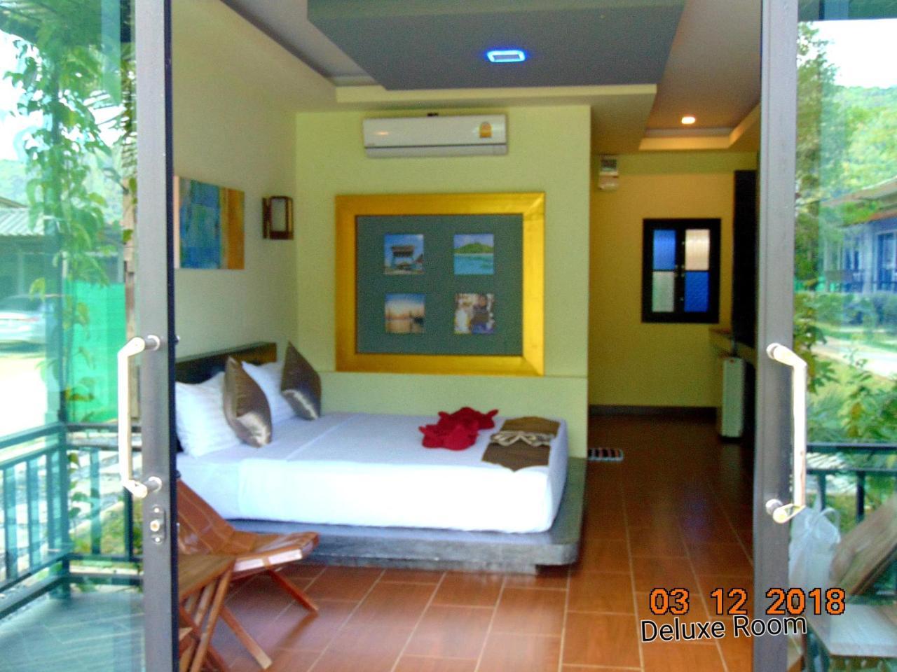 Large Double Room,753596284:JPEG