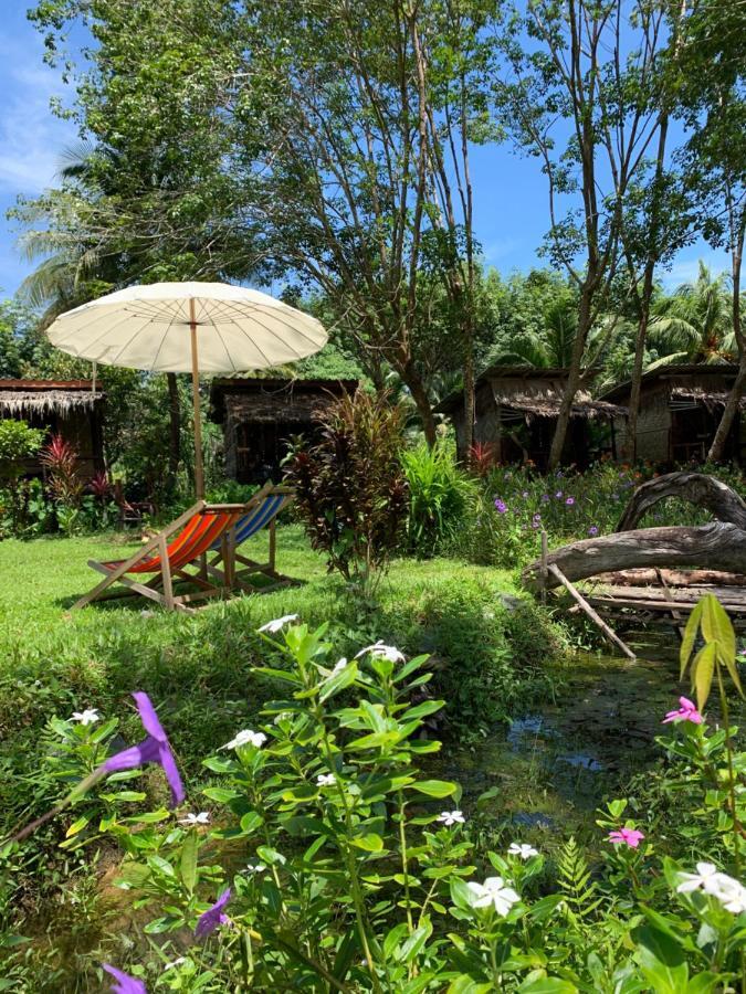 Deluxe Bungalow with Garden View,945012898:JPEG