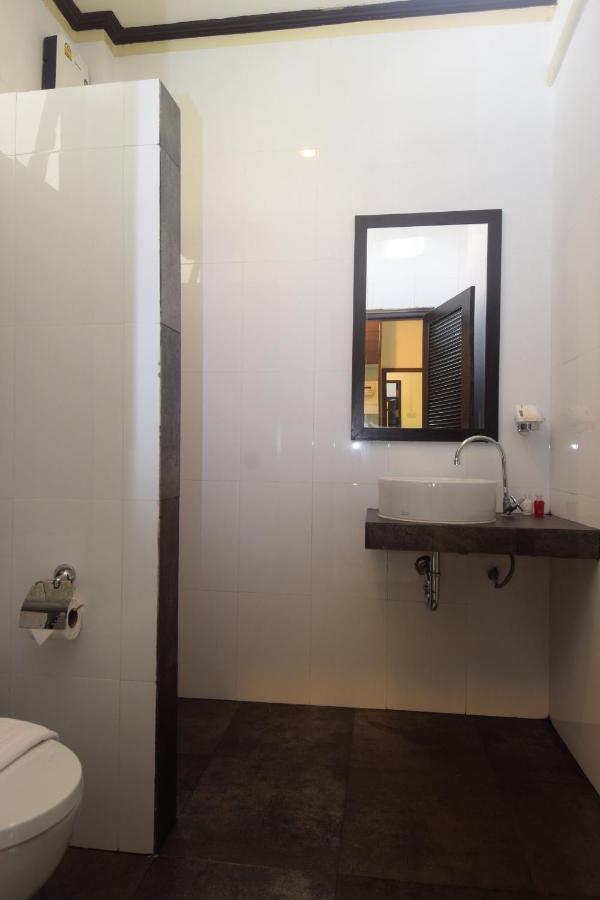 Deluxe Twin Room with Garden View