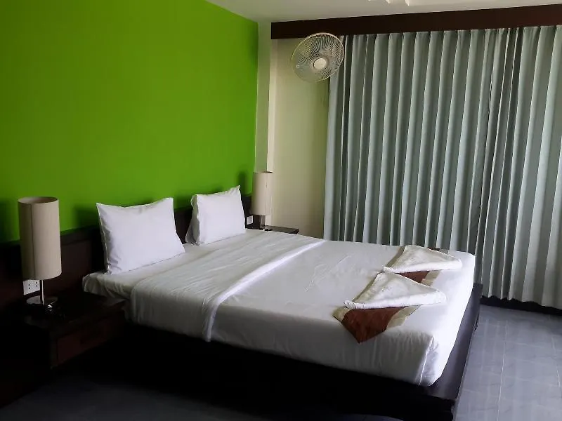J Hotel-1