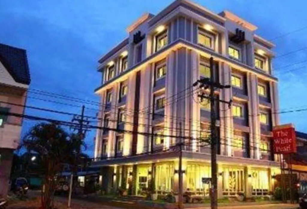 The White Pearl Hotel-1