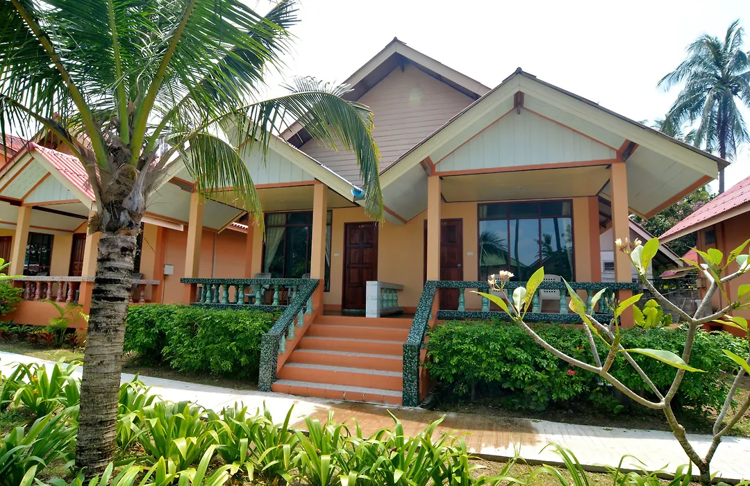 Lanta Emerald Bungalow-1
