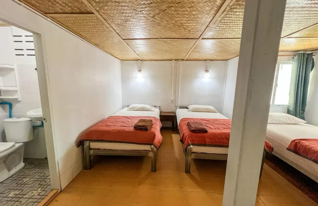 Lux Guesthouse-1