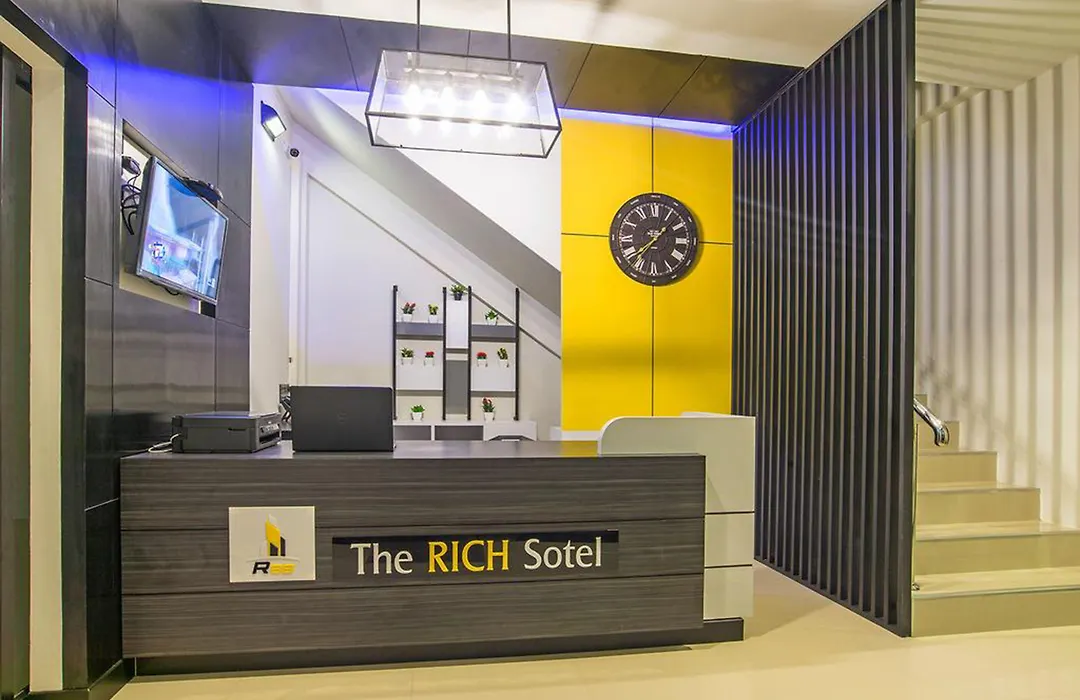 The Rich Sotel-1