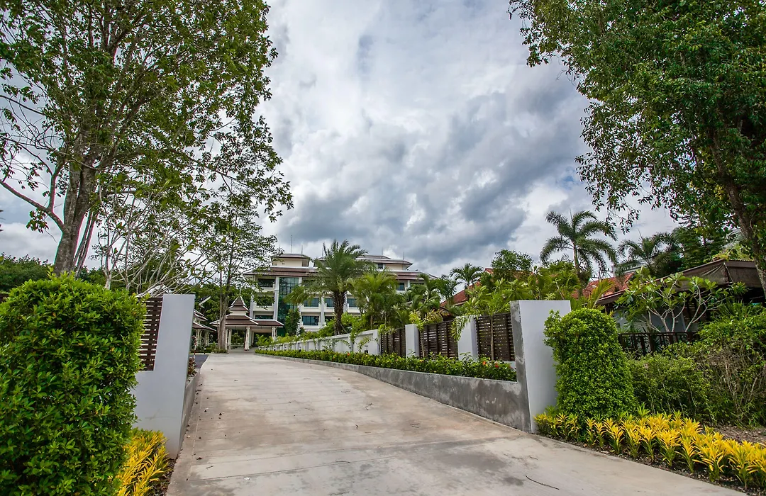 Wanarom Residence Hotel-1