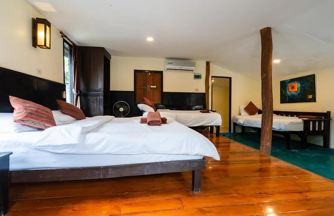 Mook Lanta Eco Resort-1