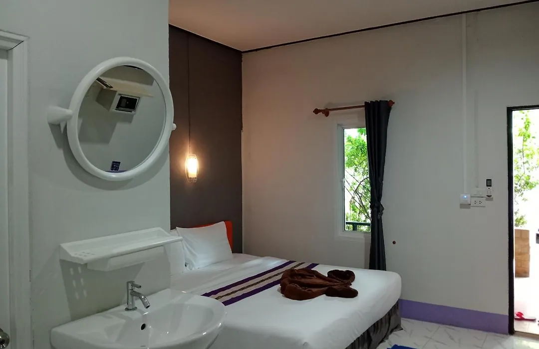 Lanta Beautiful Beach House-1