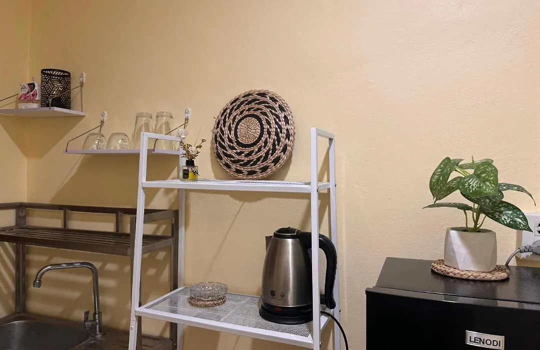 Lanta Natural Hut Garden-1