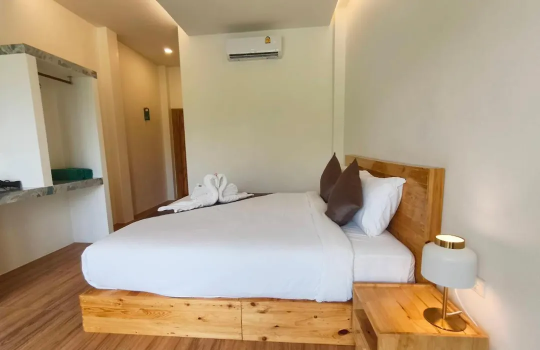 Baannai Lake View Resort-1