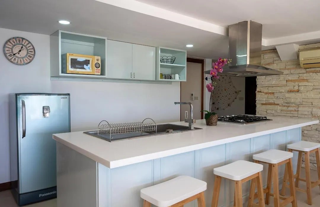 Amazing Seaview Apartment-1
