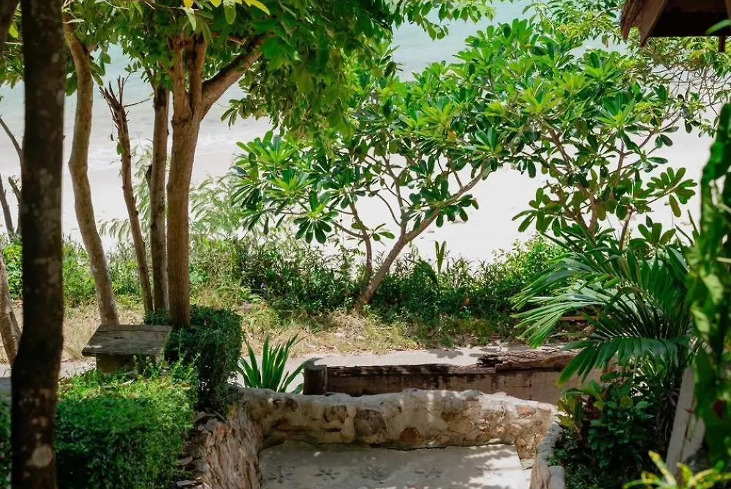 Phi Phi Phu Chalet Resort-1