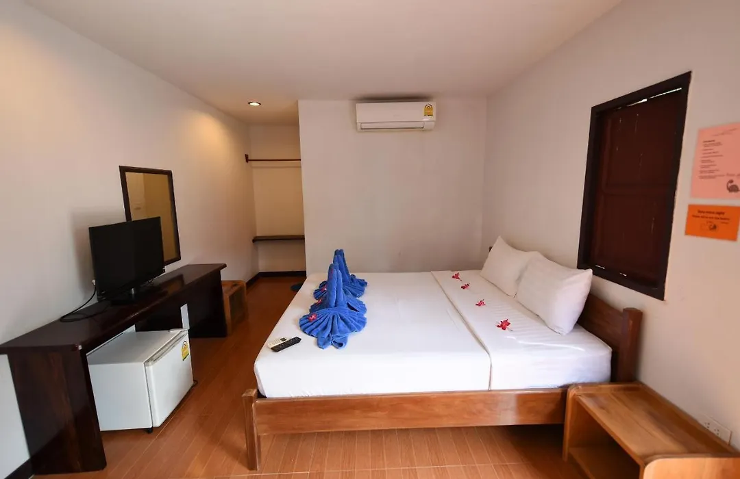Phi Phi Twin Palms Bungalow-1