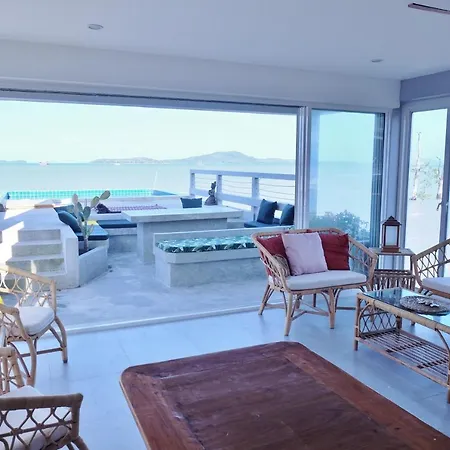 Lantawa : Amazing Villa On The Sea With Pool-3