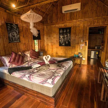 Lazy Days Bungalows-2