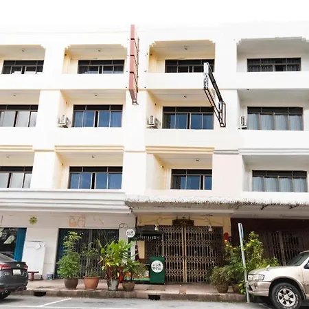 Oyo 1118 K L Boutique Hotel-3