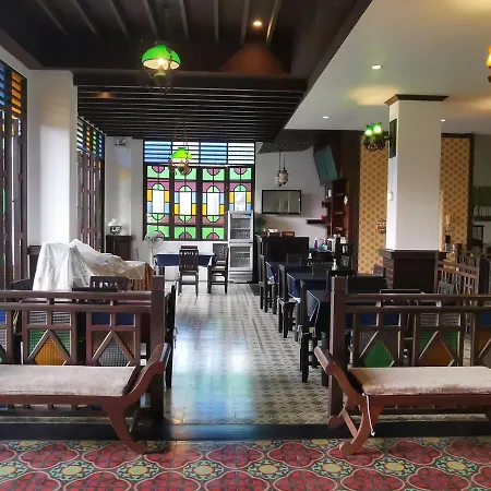 Dee Andaman Hotel-3