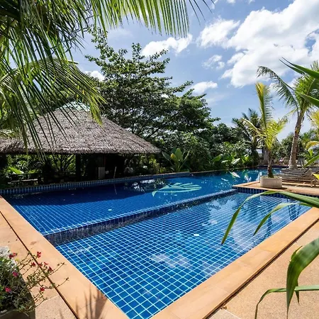 1Br Poolside Apartment, Long Beach, Lanta Sport Resort 104-2