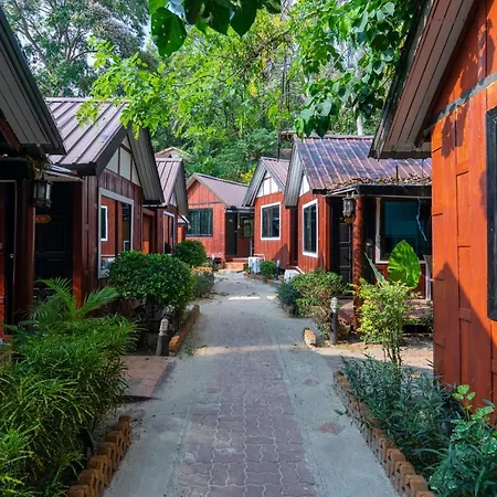 Phi Phi Long Beach Bungalow-3
