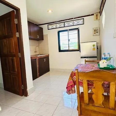 Lanta School Beach House-3