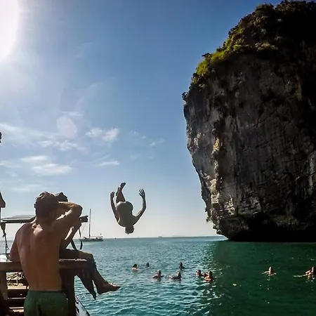 Nomads Ao Nang Party Hostel 18-35 Years Old Only-3