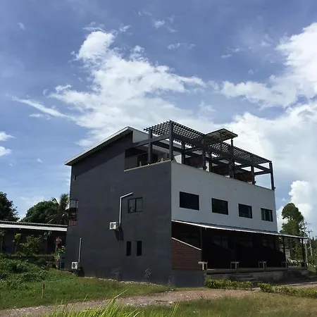 Lanta Manta Apartment-3