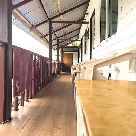 Lux Guesthouse-2
