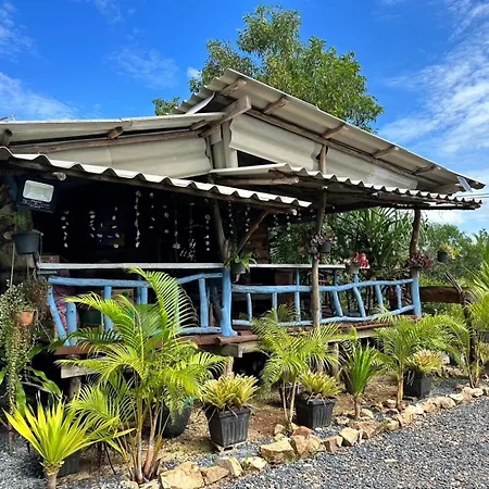 Blue Sky Bungalow-2