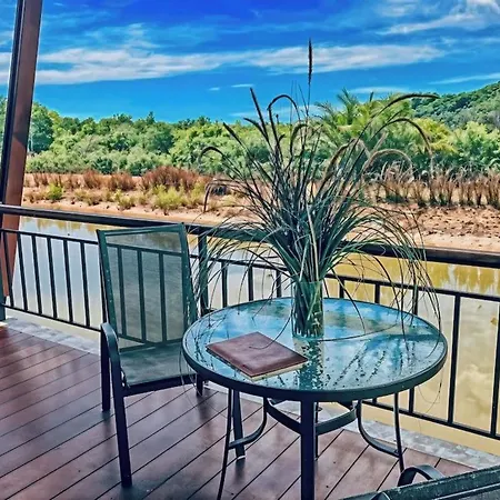 Capital O 729 Amantra Lake View Resort-3