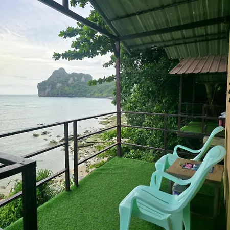 Phi Phi Seaside Bungalow-2