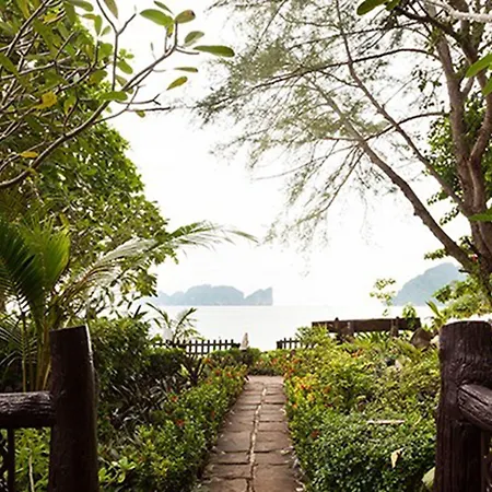 Paradise Pearl Bungalows-2