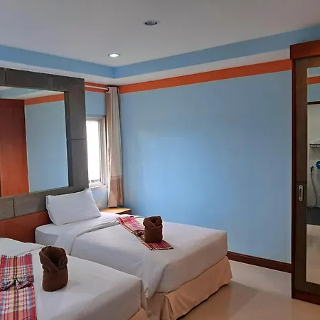 Baan Thara Guesthouse-3