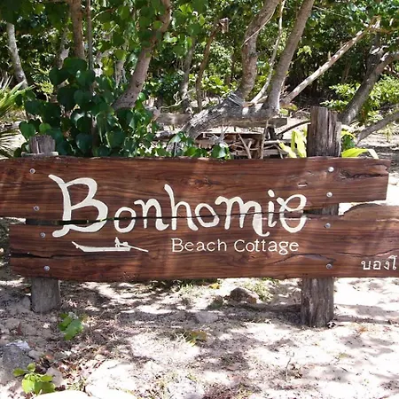 Bonhomie Beach Cottages-2