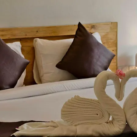 Baannai Lake View Resort-3