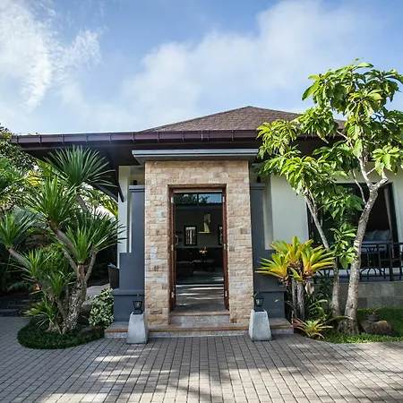 Baan Pinya Holiday Homes-2