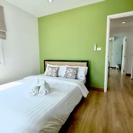 Living At Sphere Family Room-3