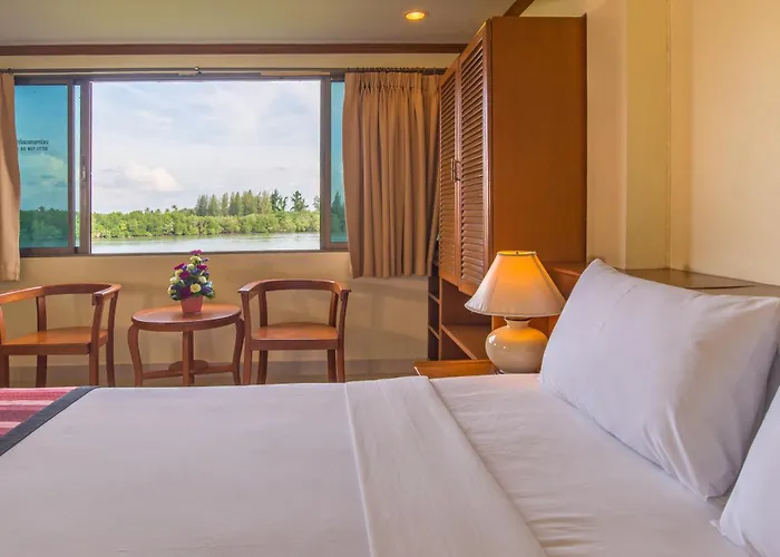 Krabi City Seaview Hotel