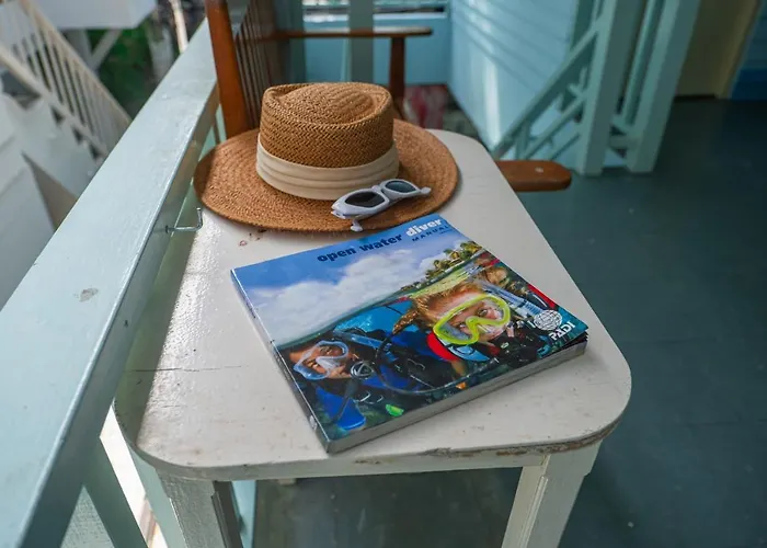 Aparthotel Sea Shell Hut Islas Phi Phi