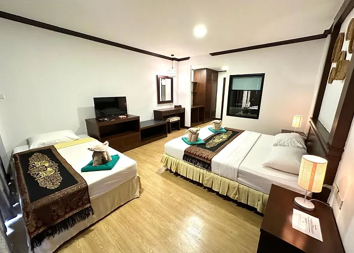 Koh Lanta Hotels with Tennis Court