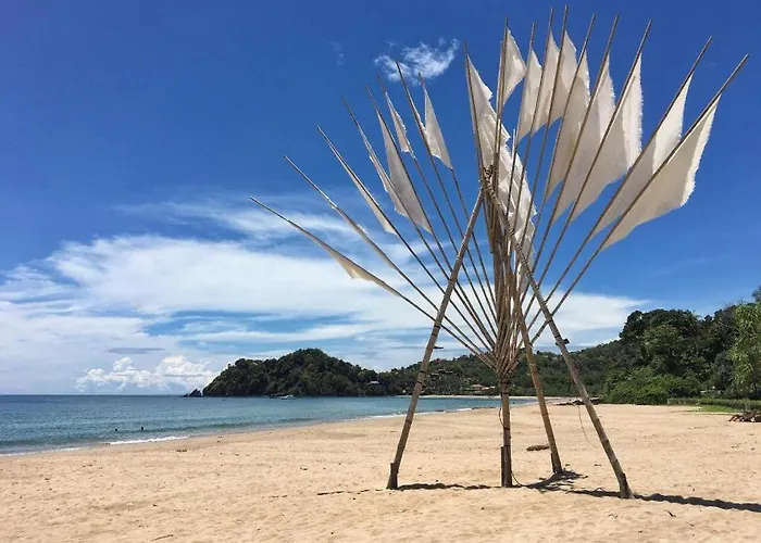 Capital O 729 Amantra Lake View Resort Ko Lanta met golfbaan